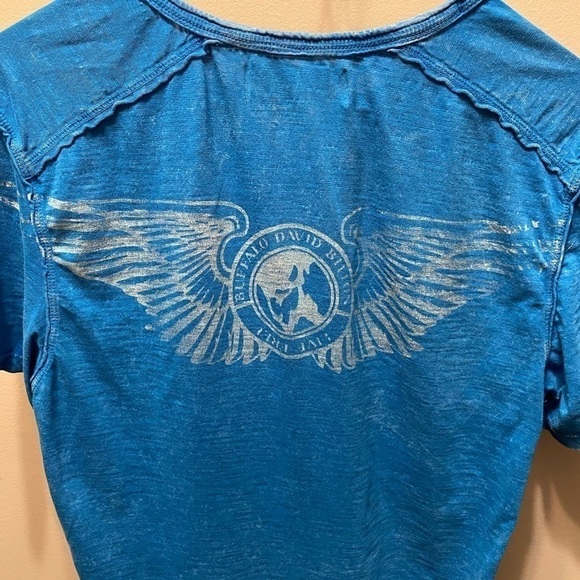 BUFFALO Turquoise Short Sleeved Top with back Logo Men’s size Small - Picture 3 of 7